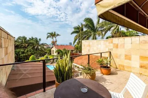 Palm Lodge