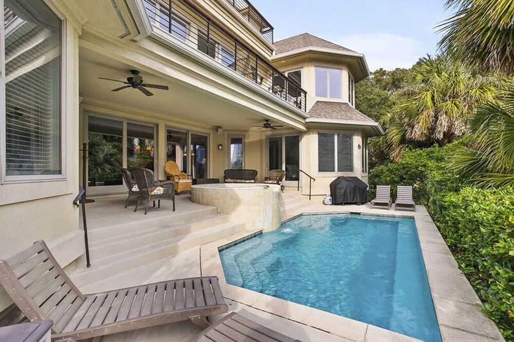 Pura Vida by Five Star Properties