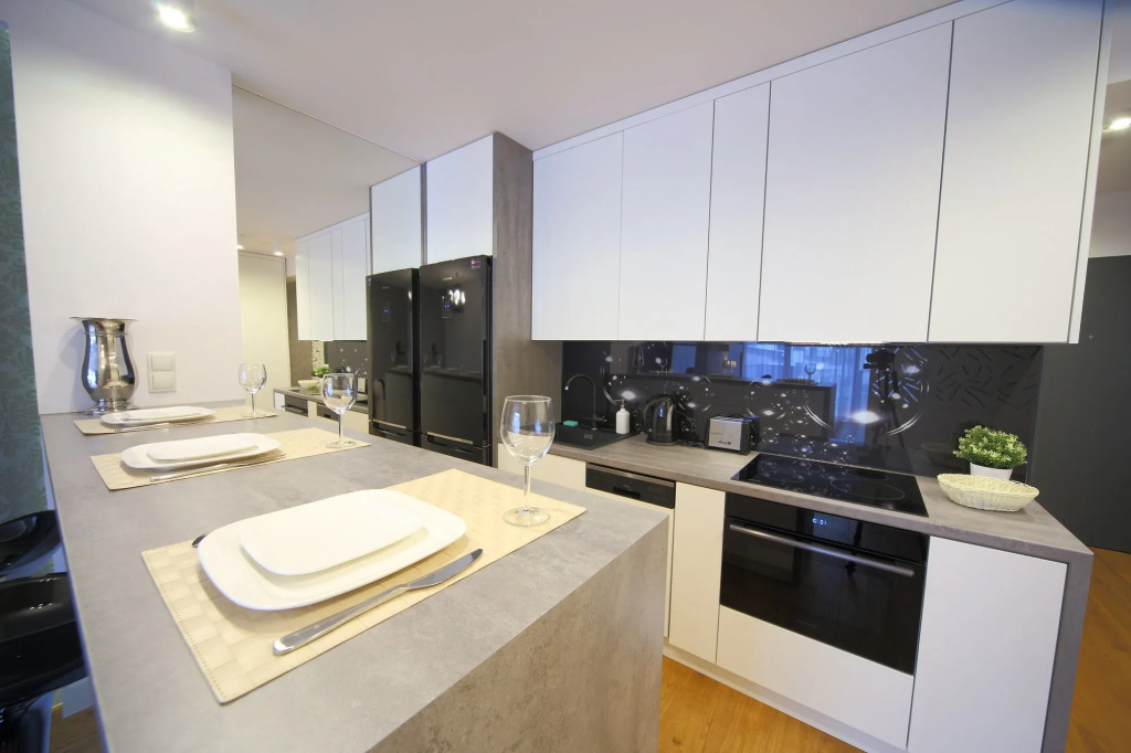 FriendHouse Apartments - Old Town