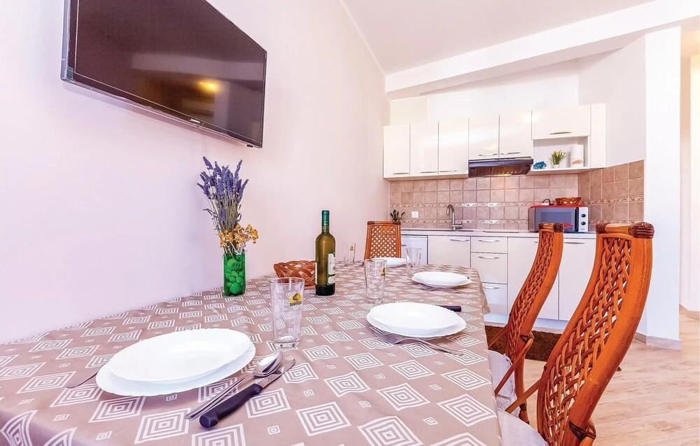 Stunning Home in Novi Vinodolski With Wifi and 2 Bedrooms