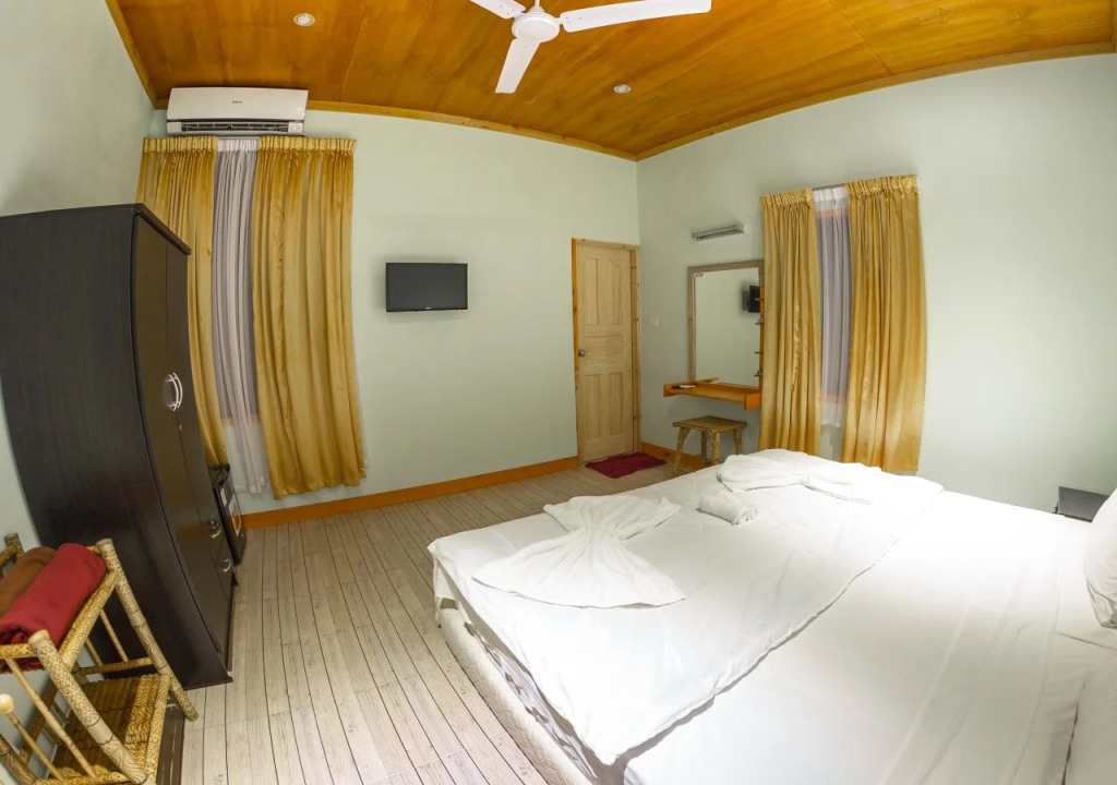 Zest Cabana