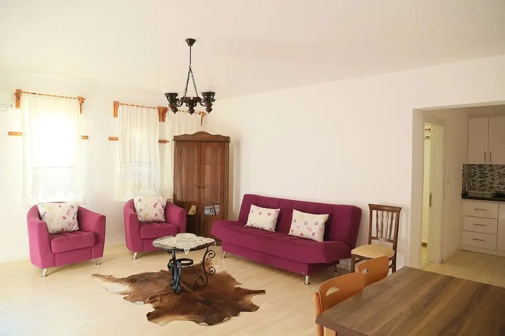 Ova Suites