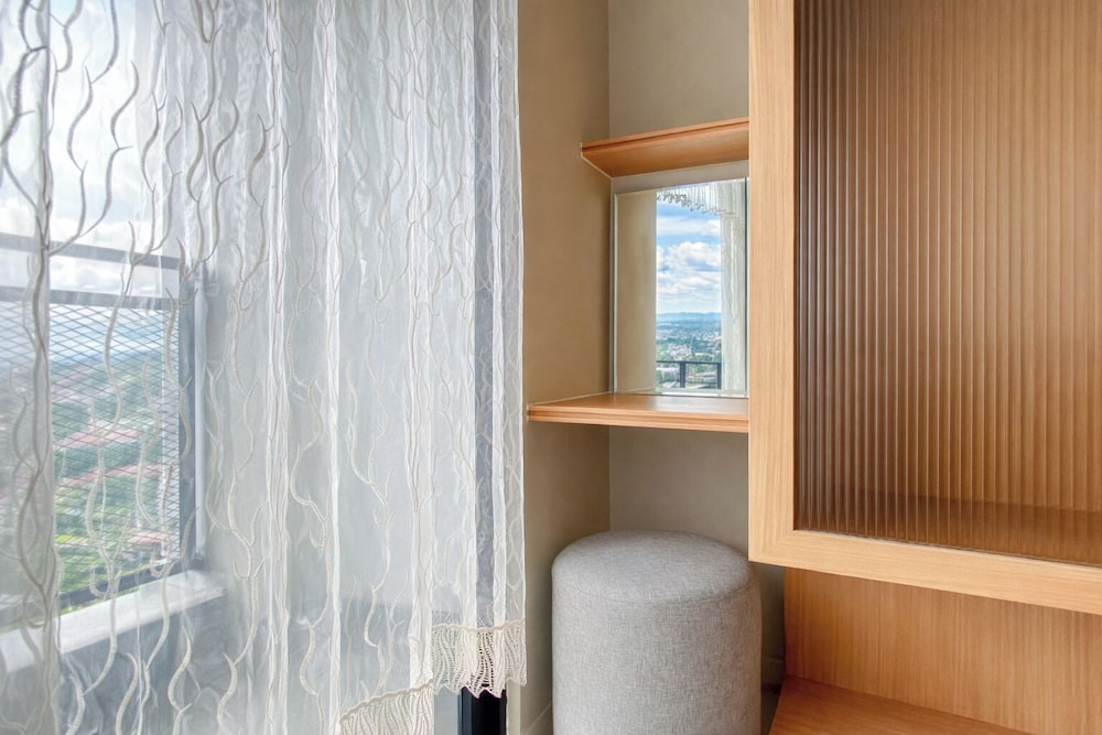 Enjoy Living Studio Apartment At Saffron Noble Next To Mall