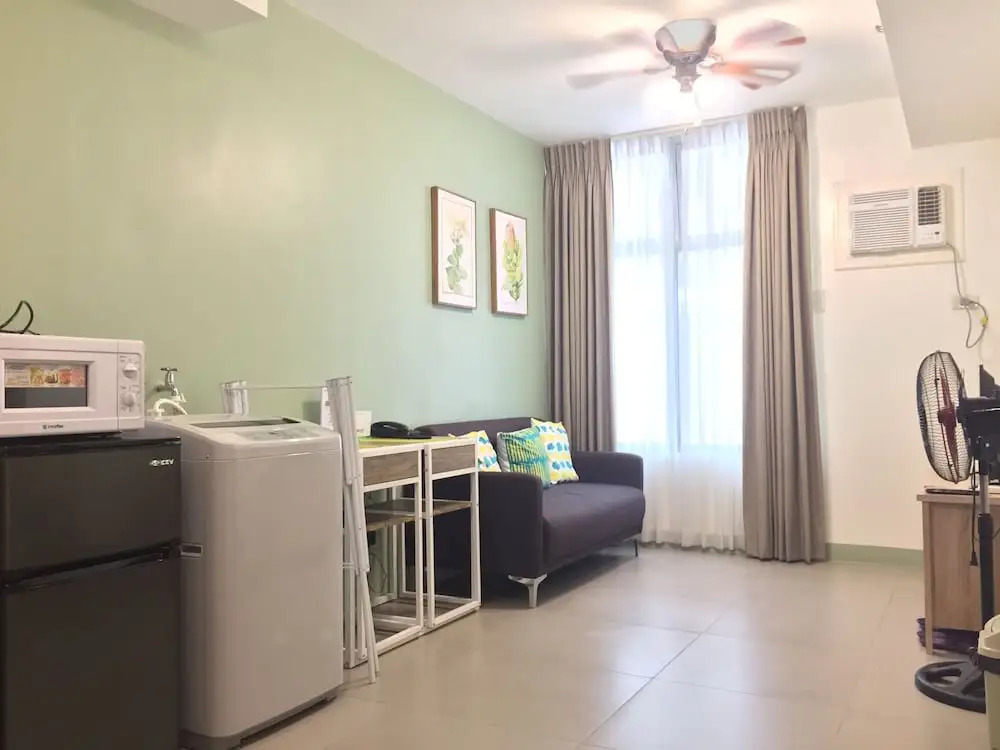 Serena's Suite (Makati Ave.)