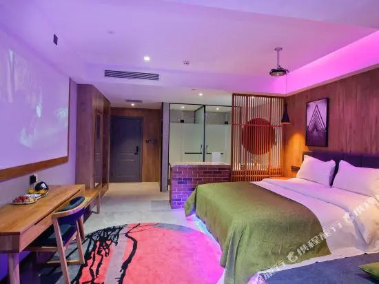 No.6 Future Hotel