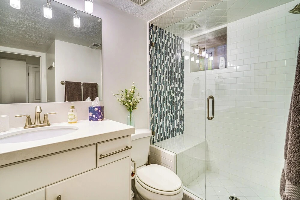 Modern Townhome w/ Hot Tub: 10 Mi to Snowbird!