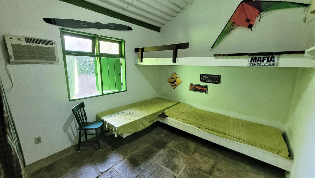 Linda Casa Com Piscina A Poucos Passos Da Praia