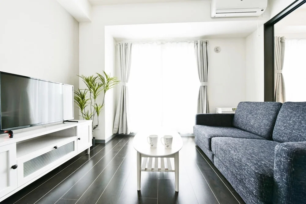 Sun Court Hondori Garden Hills