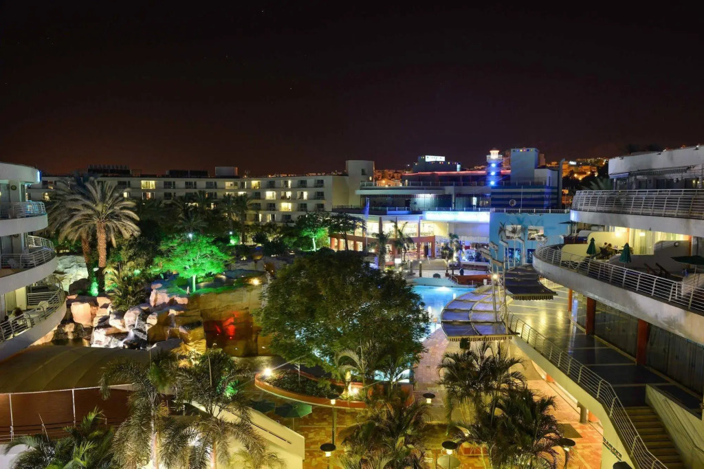 Club Hotel Eilat - All Suites Hotel