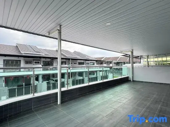 Taiping City Centre Landed for 12 Pax