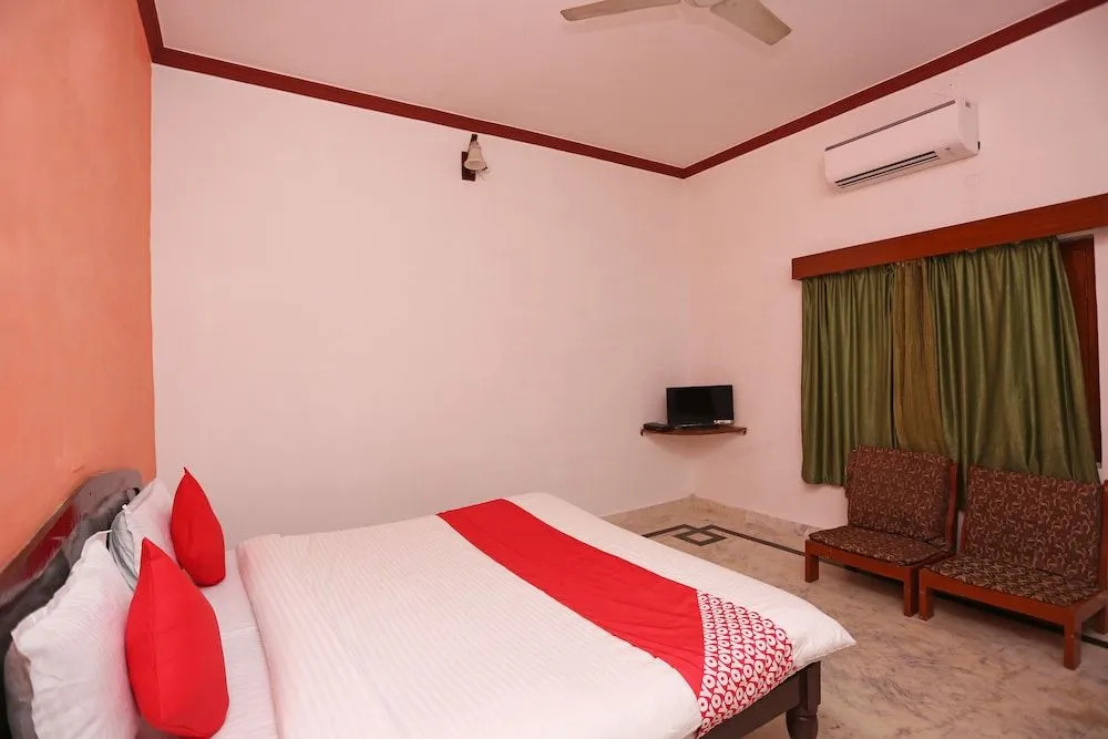 Oyo 29925 Hotel Green House