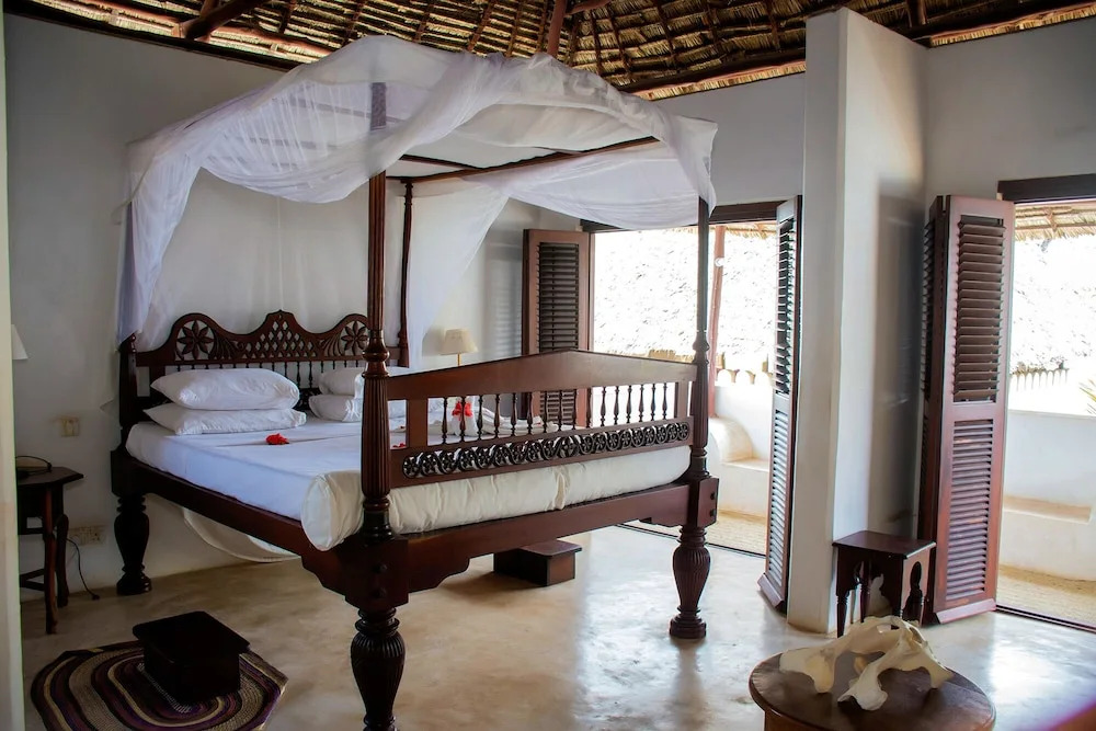 LAMU HOUSE