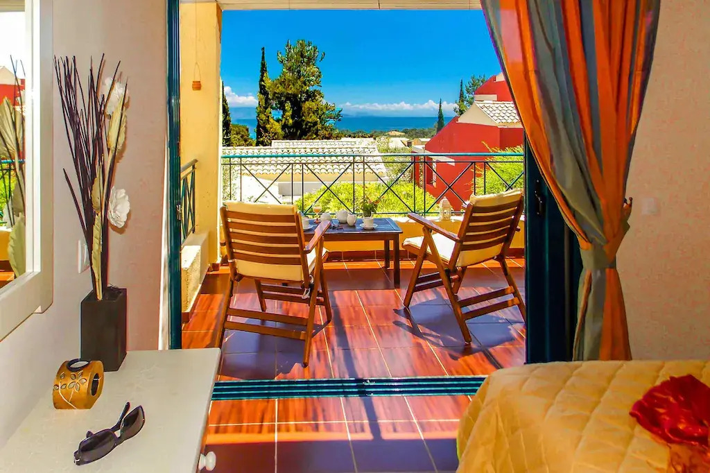 Apartment in Barbati with sea views