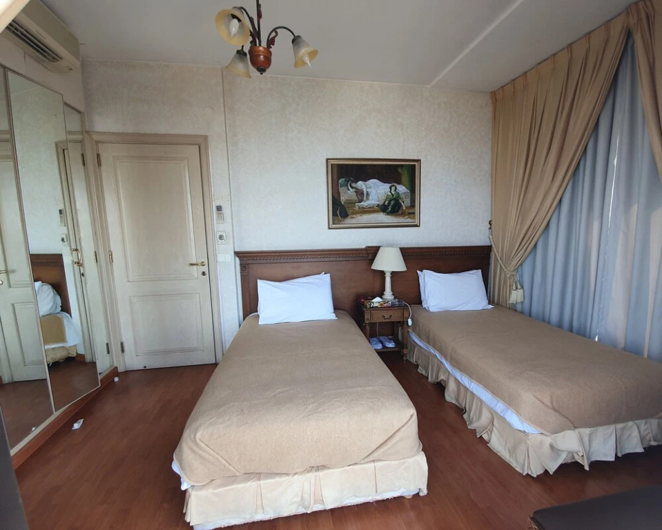 Holiday Home Suites