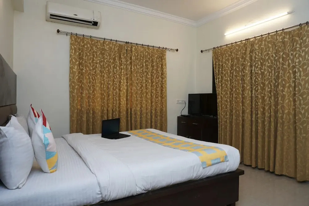 OYO 19691 Home Exotic 4BHK Lonavala Lake