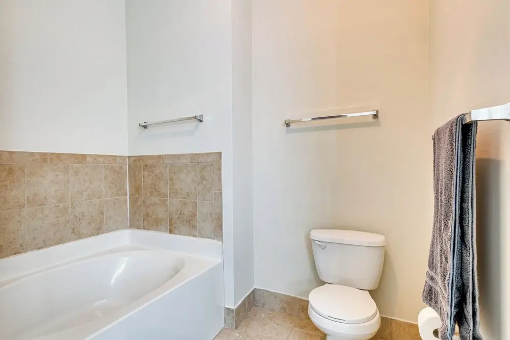 Condo by Marta: 10 Min Walk to World Cup Stadium