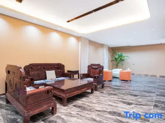 Menghai Jingjiang Hotel