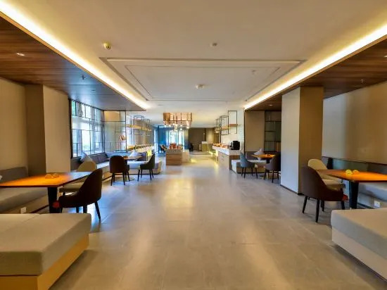 Orange Hotel (Shenyang Brilliance Ceramic City)
