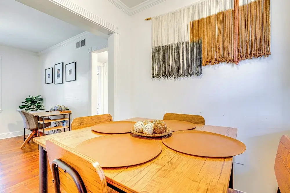 Pet-friendly Mobile Condo ~ 4 Mi to Downtown!