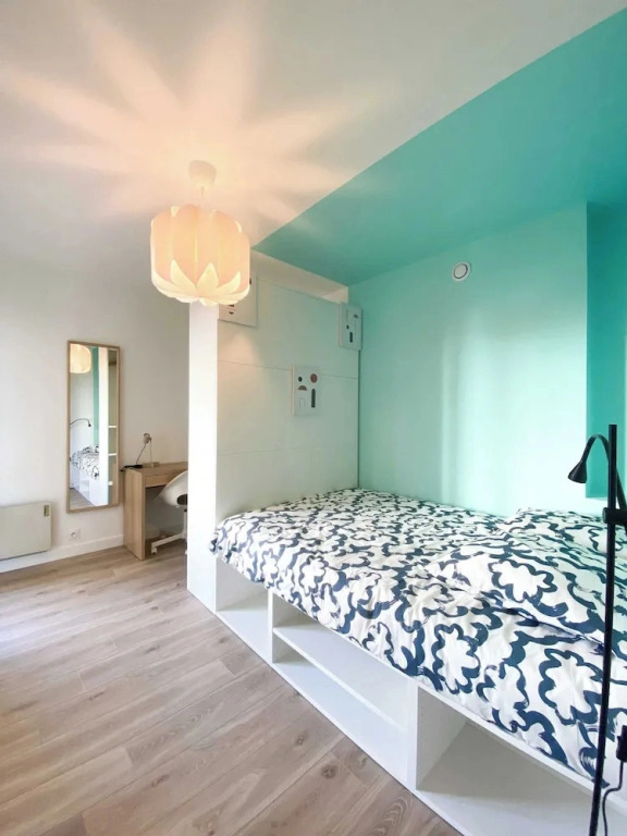 Private Room in Shared Apartment - Villeurbanne