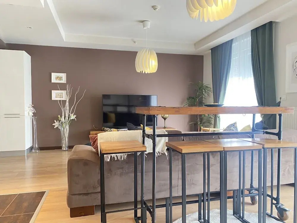 Chic Residence Flat With Central Location In Sisli