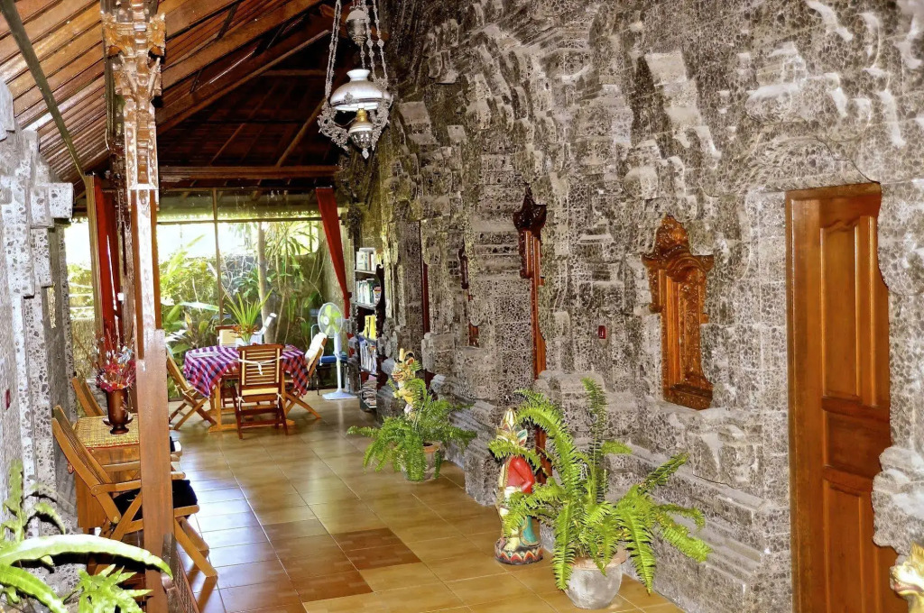 Aahh Bali Bed and Breakfast