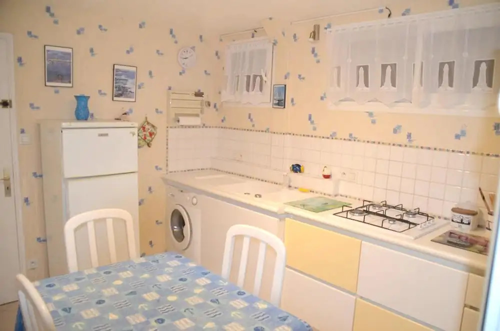 Apartment With one Bedroom in Chateau D'olonne, With Enclosed Garden and Wifi - 300 m From the Beach