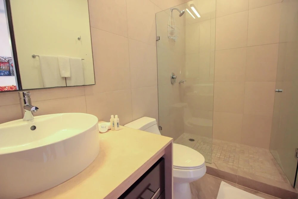 Lovely Family Condo Shared Pool BBQ Facilities Wellness Center in Akumal