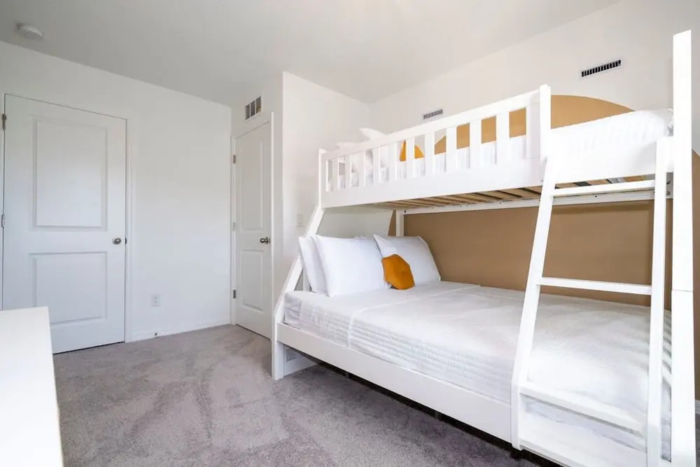Cozy 3Bd Close to Disney Enclave 1021