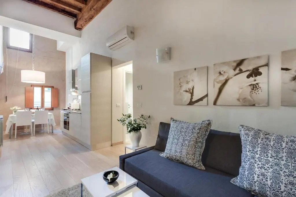 Uffizi-Ponte Vecchio Apartment