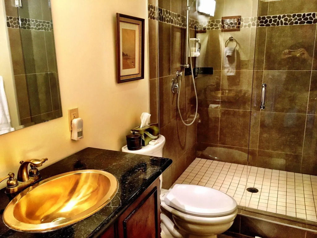 The Tuwanek Bed and Breakfast