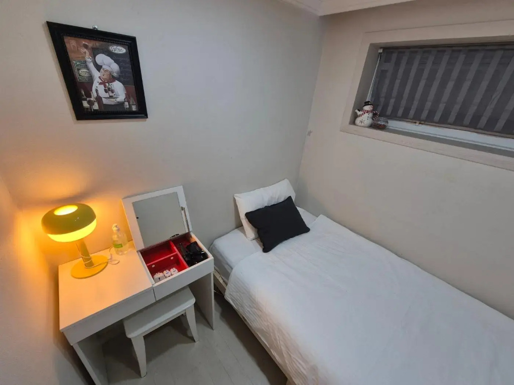 Riverside Guest House