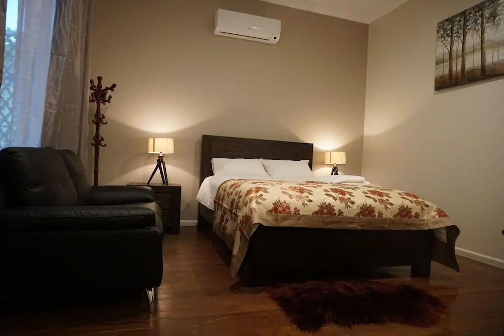 Villa Carlingford