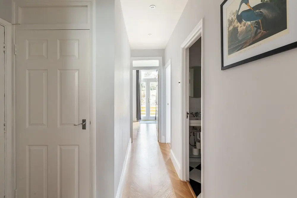 Beautiful 2 Bedroom Garden flat