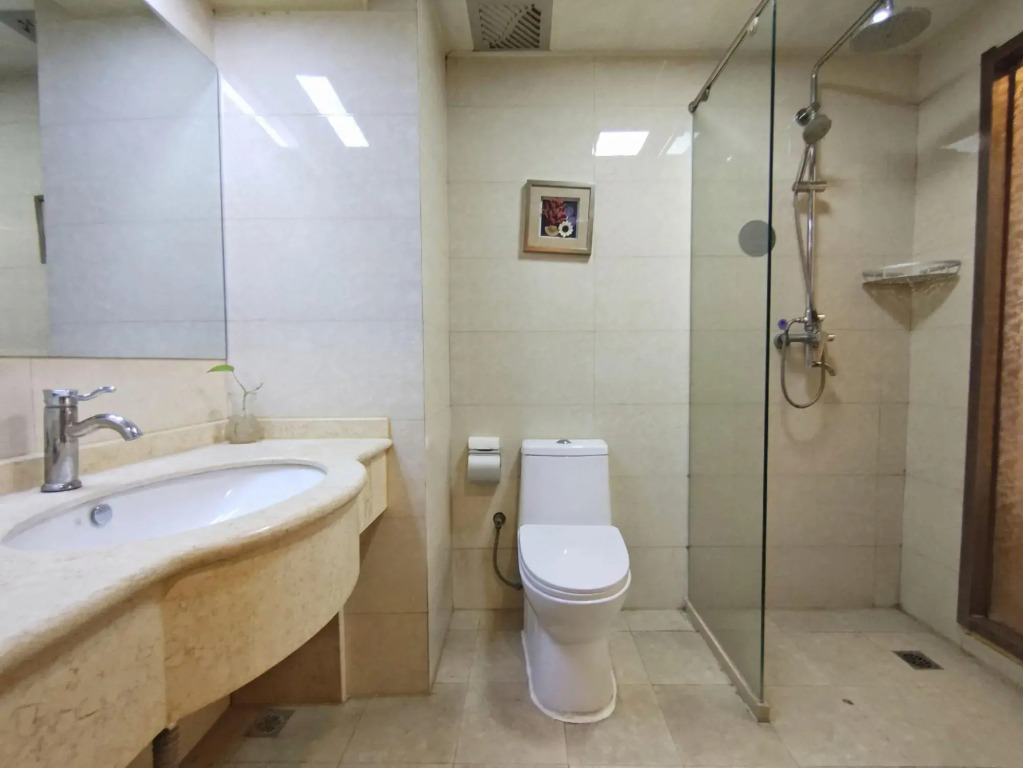 Qingzhu Yuexiang Hotel (Tangshan Yutian Bus Station)