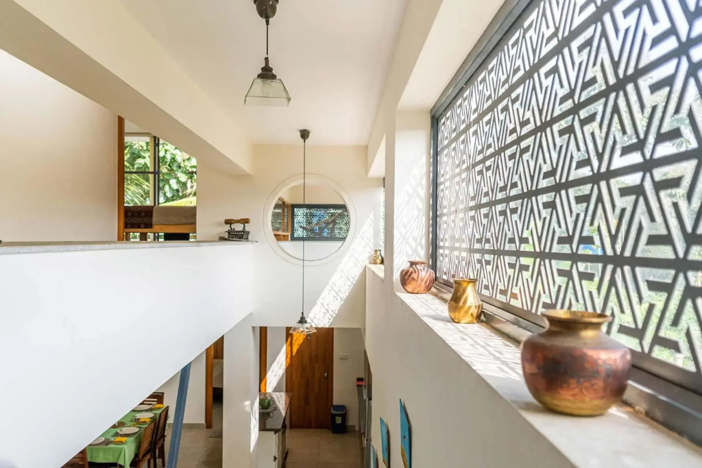 Daveys Townhouse by VEO, StayVista - 3BHK Pet-Friendly Villa with EV Station
