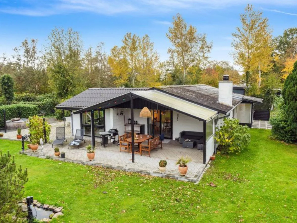 "Holmved" - 550m from the sea in Lolland, Falster and Mon