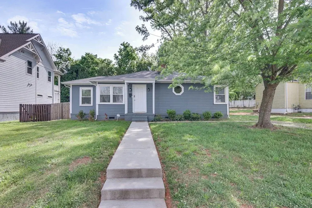 < 2 Mi to Uptown Charlotte: Home w/ Large Yard!