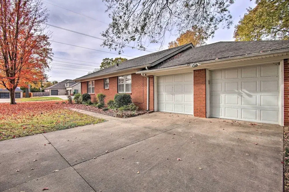 Ranch-style Cottage - 2 Miles to Philbrook Museum!