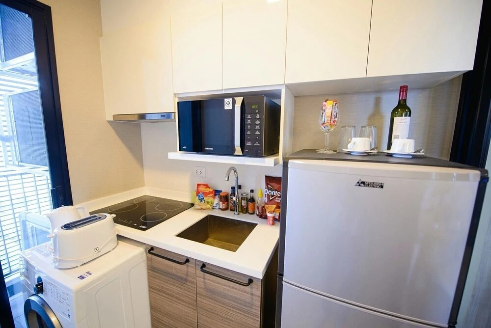 Near Rama 9 Intersection Apartment