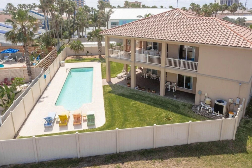 Capricorn Villa By Padre Island Rentals