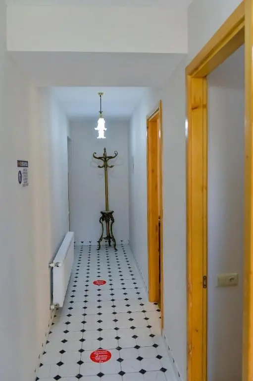 Mebo House