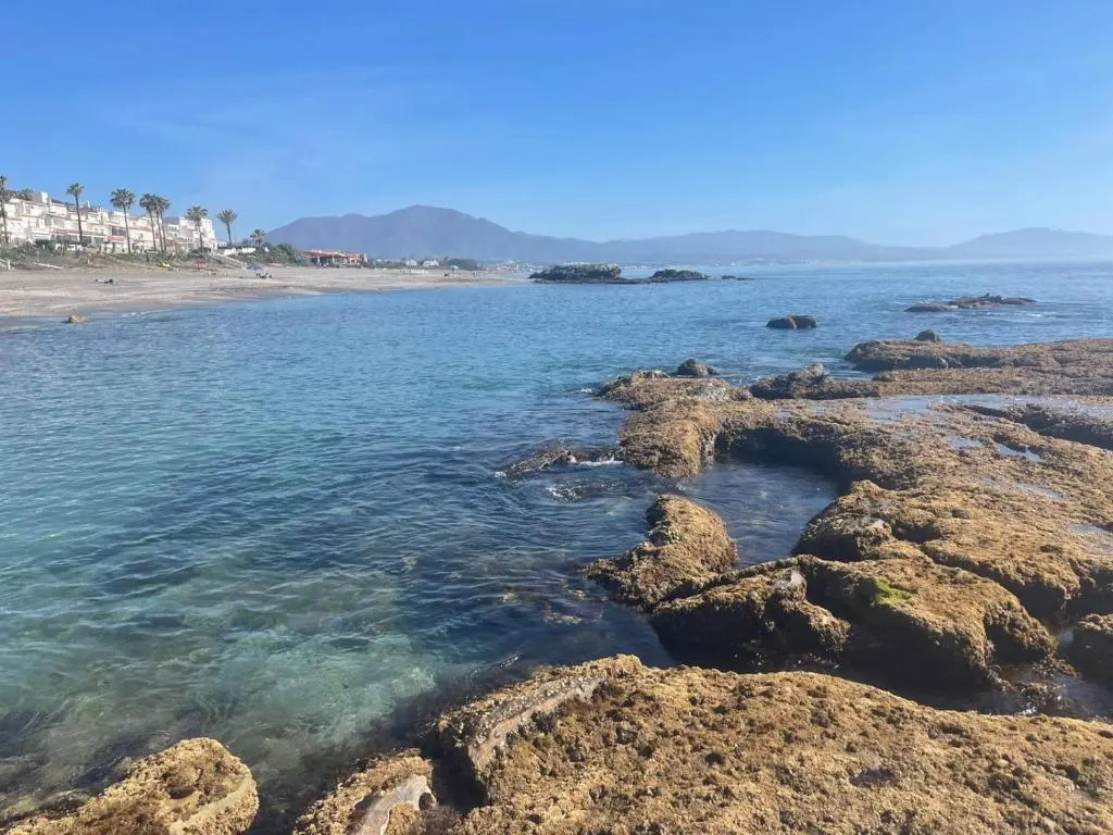 Precioso ático, nuevo, a 50m de la playa, Manilva