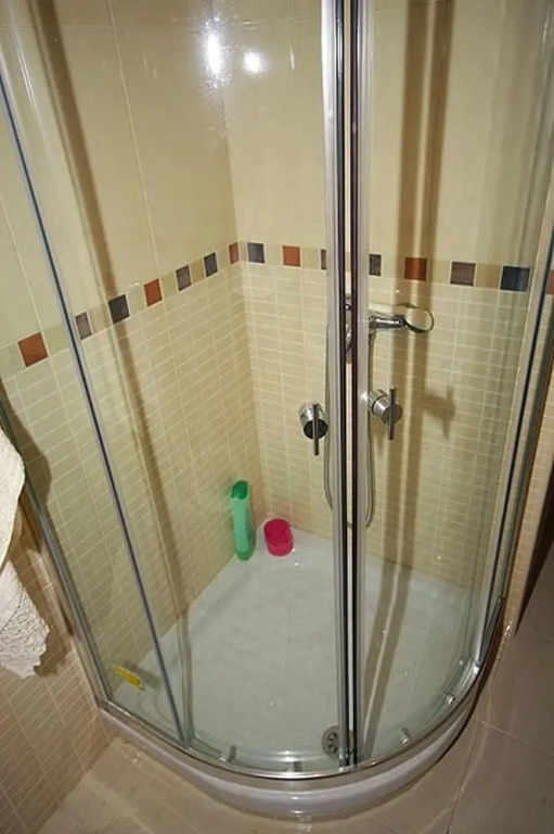 House - 3 Bedrooms - 102074