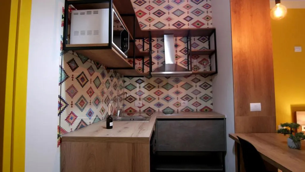 KONIs Studio Apartments