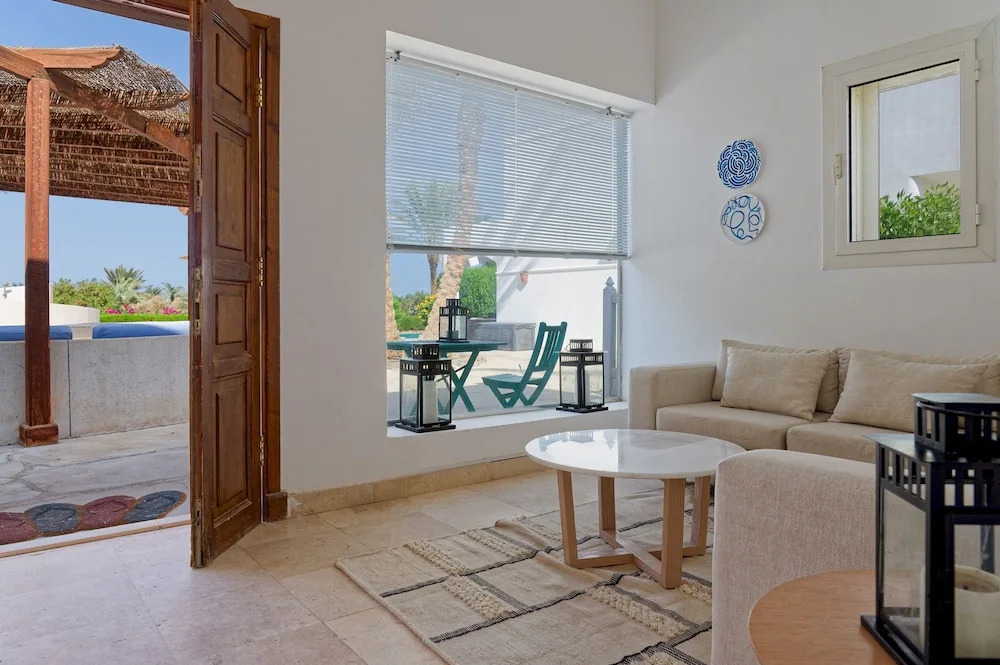 Vesta - Luxury Villa - 5BR - White Villas