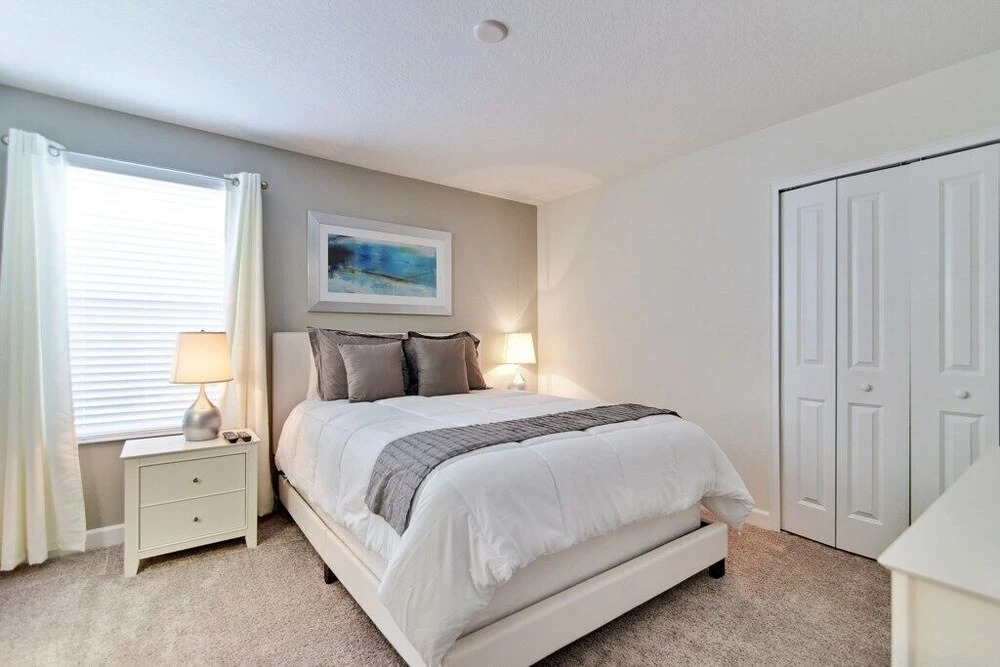 Champions Gate 1585 - Eight Bedroom Pool Home
