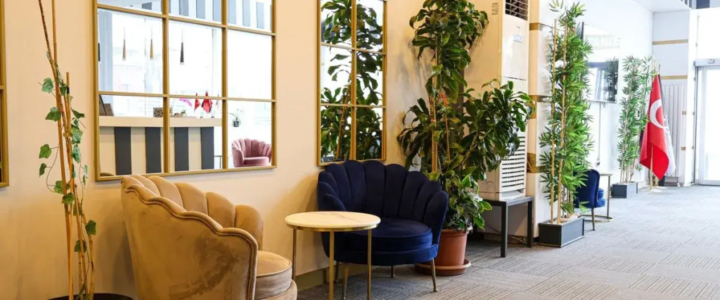 Home Plus Hotel