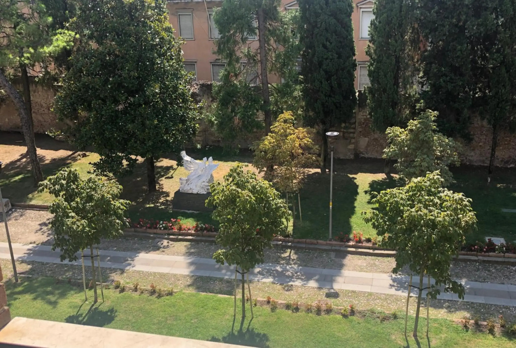 Ghibellines Apartments