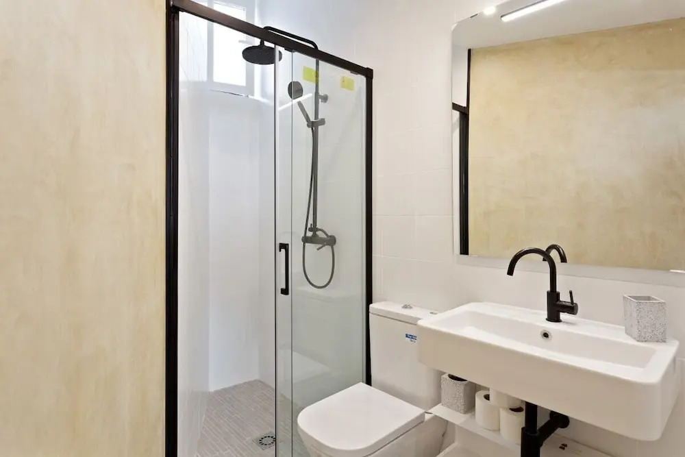 Modern 1 Bed Apt, Sleeps 4 nr Lavapies